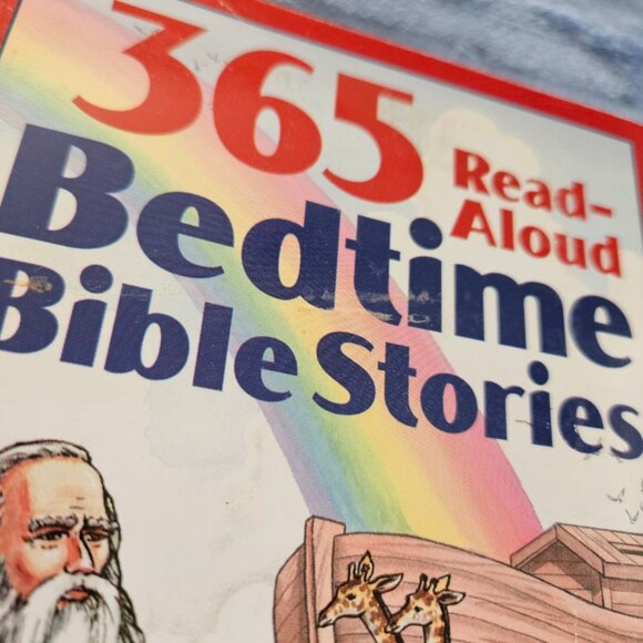 365 Read-Aloud Bedtime Bible Stories with Illustrations - Paperback - Picture 2 of 8